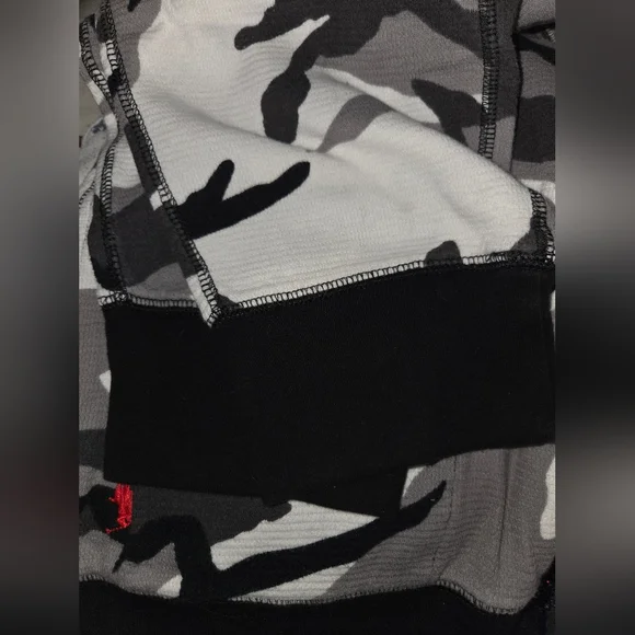 Polo By Ralph Lauren Black and Gray Camo Sleepwear - Picture 5 of 6